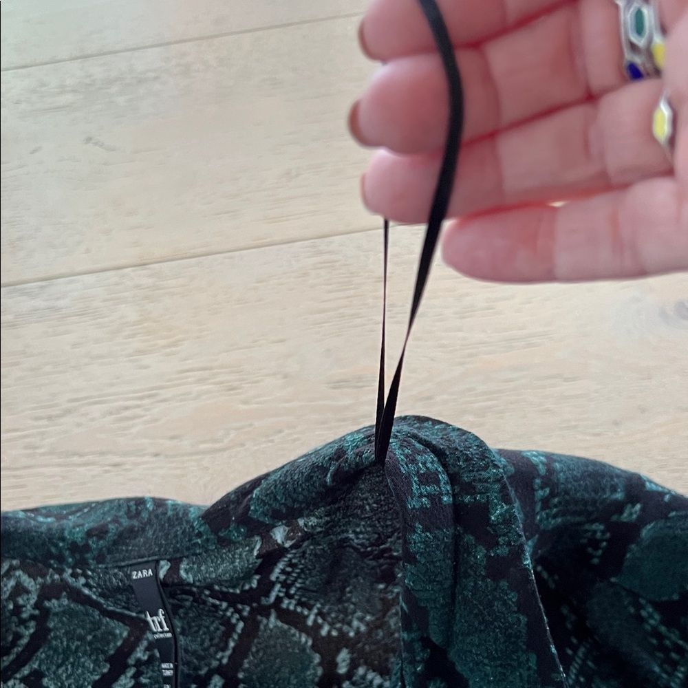 ZARA Green Black snakeskin patterned Button Down Shirt - Picture 9 of 17